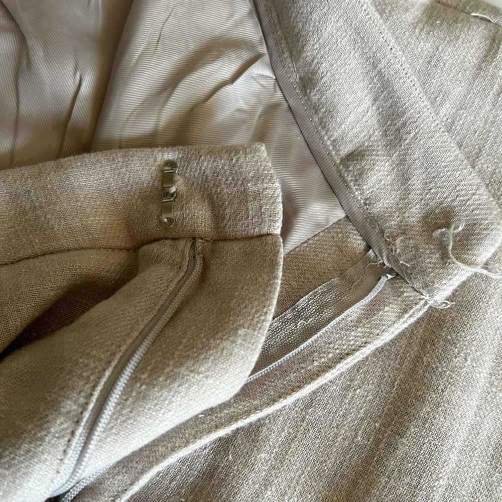 Mod Ref Linen Capri Pants - Picture 16 of 16
